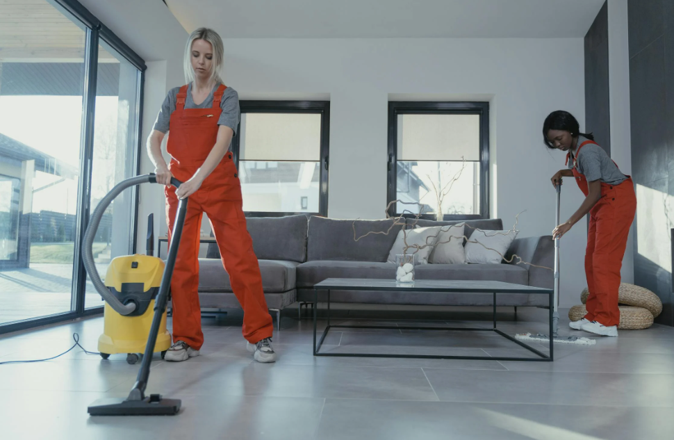 O casă sănătoasă începe cu curățenia, lăsați-ne pe noi să ne ocupăm de curățenie